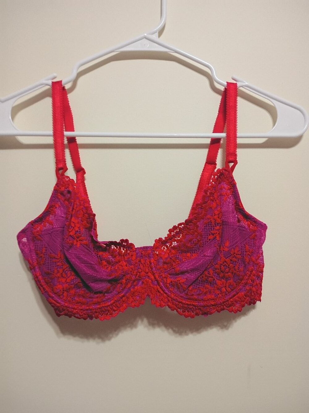 Wacoal Embrace Lace  Underwire Bra Style 65191 34C